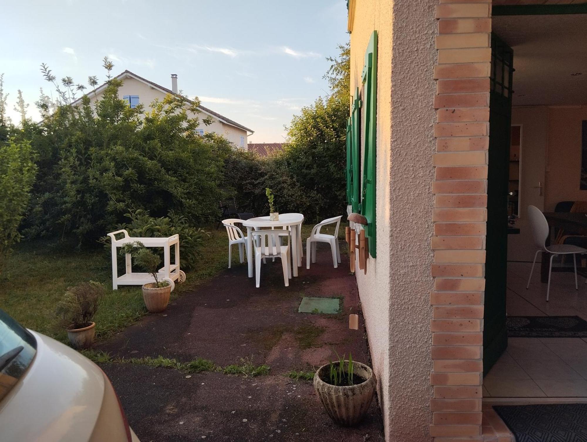 L'Escale Thermale Montrond-les-Bains Εξωτερικό φωτογραφία